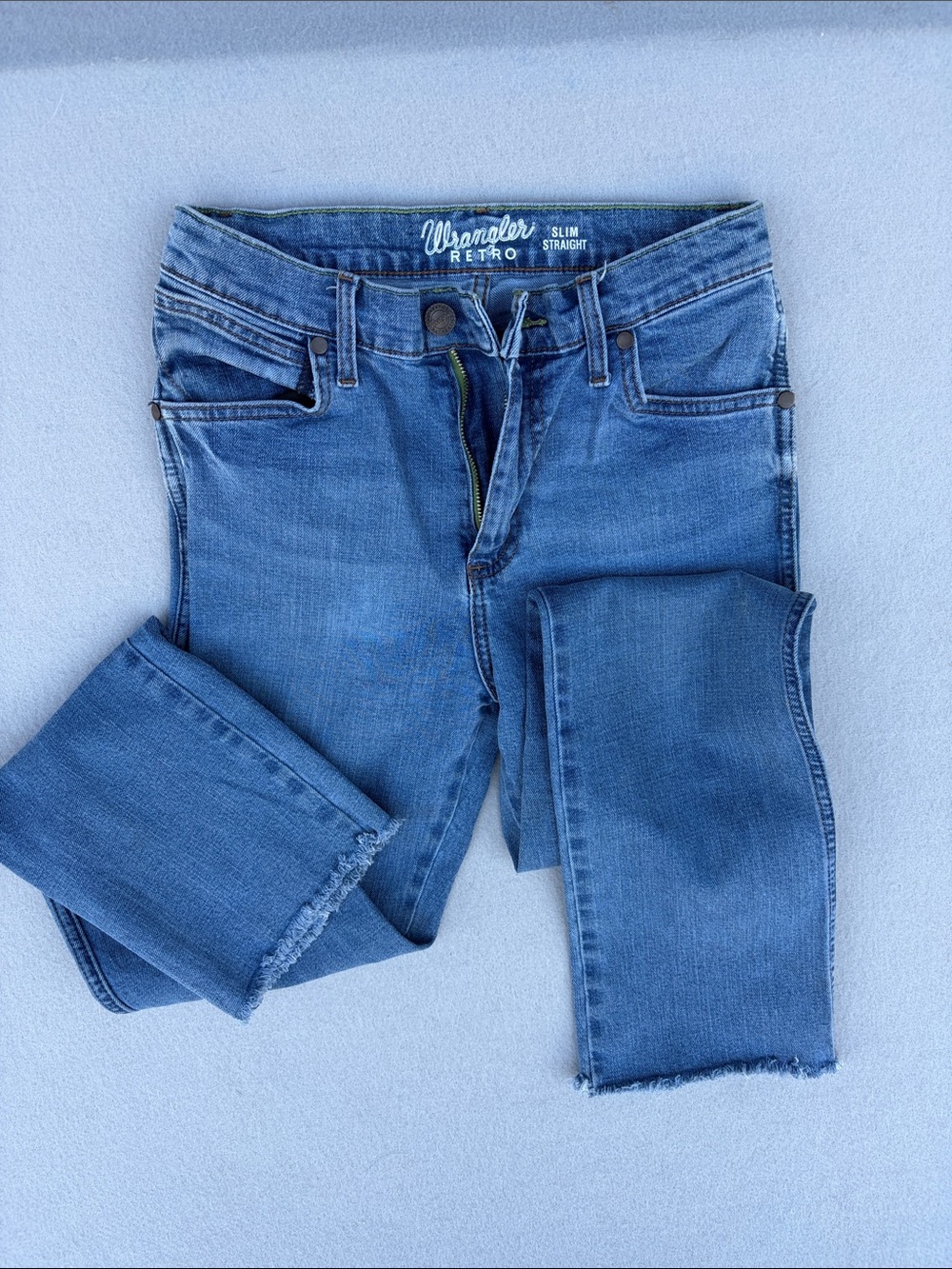 Wrangler Slim Straight Men's Jeans - Medium Blue Wash